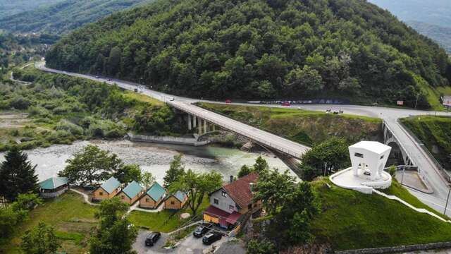 Лоджи Tara Riverside Мойковац-21